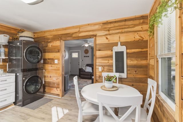 31 Horseshoe Bend Ln, Elmwood, TN 38560