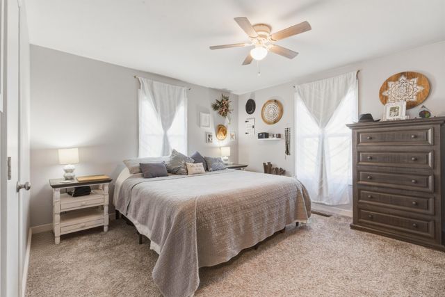 31 Horseshoe Bend Ln, Elmwood, TN 38560