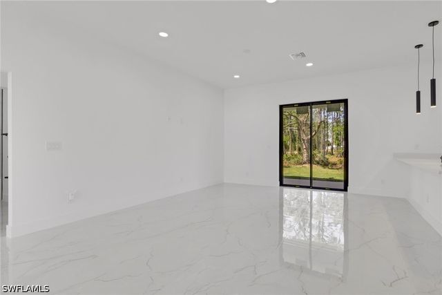 746 Colyer ST E, Lehigh Acres, FL 33974