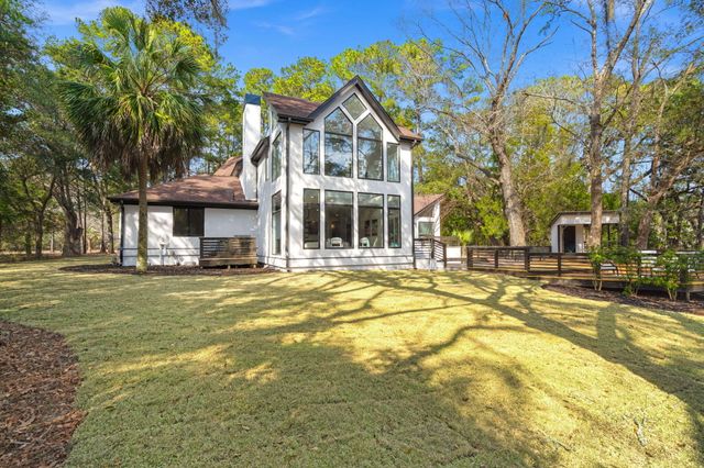 1747 Clark Hills Circle, Johns Island, SC 29455