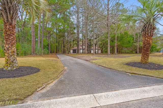 1747 Clark Hills Circle, Johns Island, SC 29455