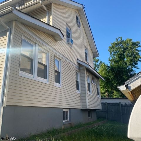 77 Wagner Pl, Irvington Twp., NJ 07111
