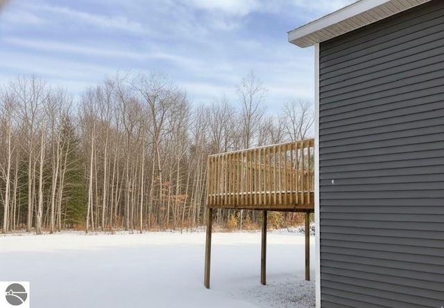 4860 Meadowlark Lane, Traverse City, MI 49685