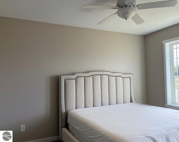 4860 Meadowlark Lane, Traverse City, MI 49685