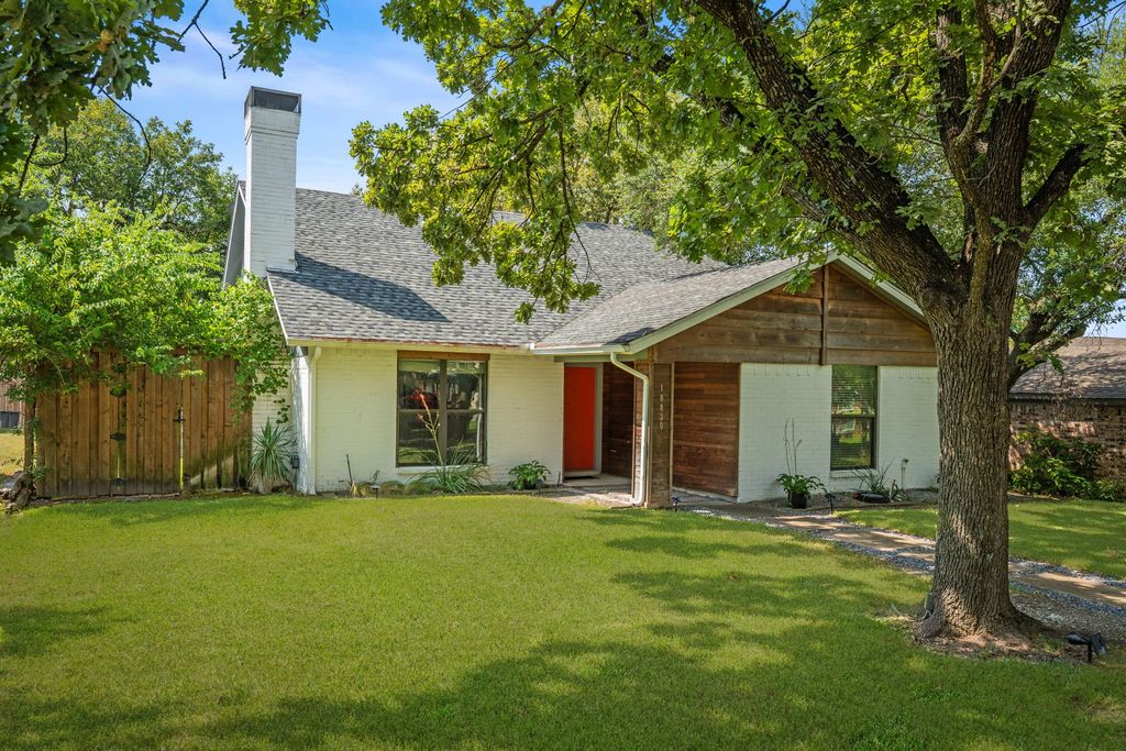 10830 Hayfield Drive, Dallas, TX 75238