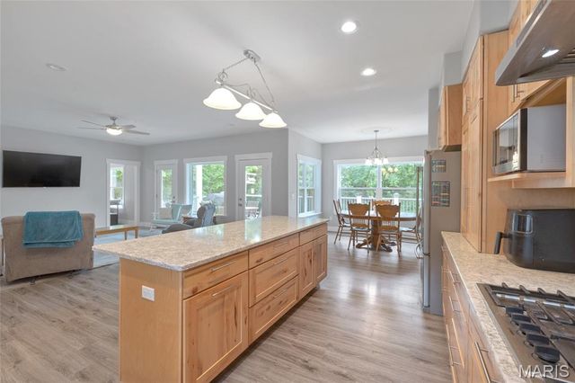 5231 Teubner Lane, House Springs, MO 63051