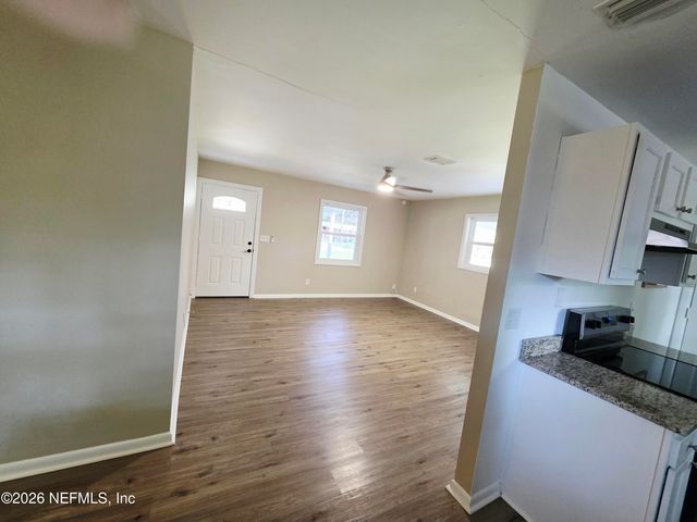 10625 DODD Road, Jacksonville, FL 32218