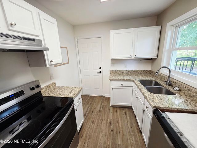 10625 DODD Road, Jacksonville, FL 32218