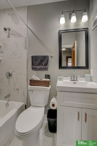 308 S 48 Street, Omaha, NE 68132