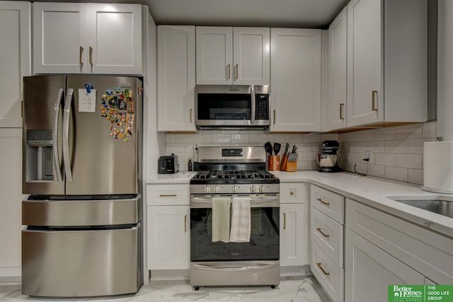 308 S 48 Street, Omaha, NE 68132
