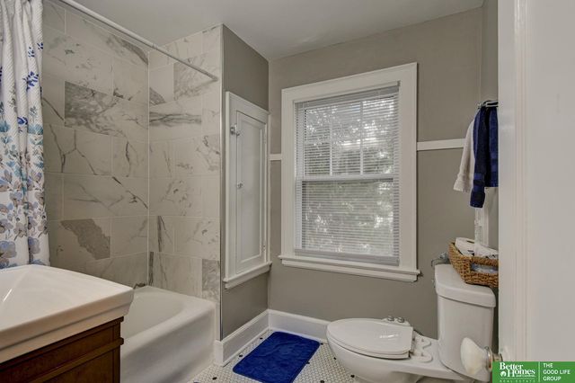 308 S 48 Street, Omaha, NE 68132