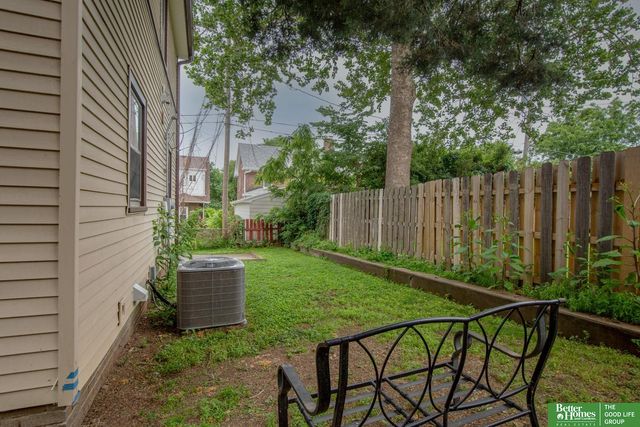 308 S 48 Street, Omaha, NE 68132