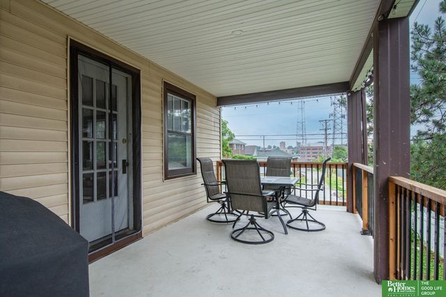 308 S 48 Street, Omaha, NE 68132