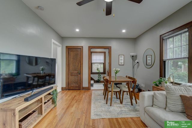 308 S 48 Street, Omaha, NE 68132