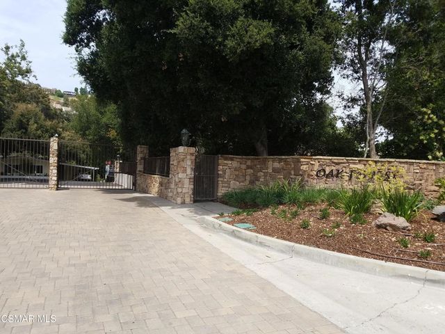 41 Old Castle Road, Westlake Village, CA 91361