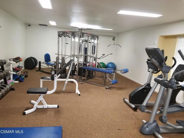 41 Old Castle Road, Westlake Village, CA 91361