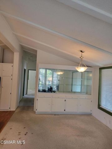 41 Old Castle Road, Westlake Village, CA 91361