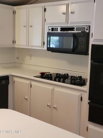 41 Old Castle Road, Westlake Village, CA 91361