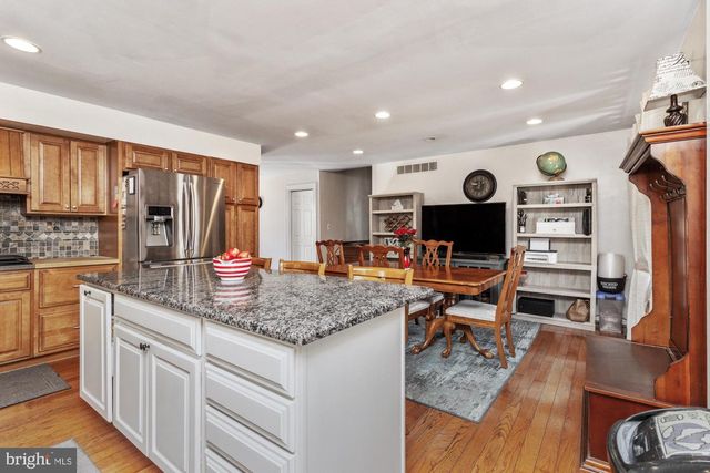 9202 SANTA RITA RD, Baltimore, MD 21236