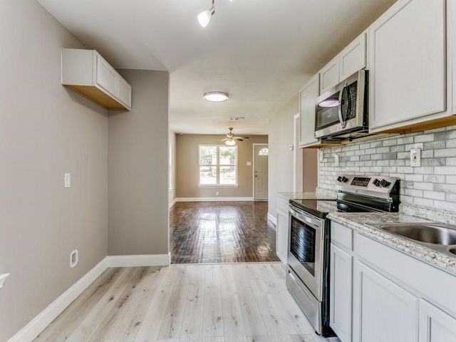 8121 W Elizabeth Lane, Fort Worth, TX 76116