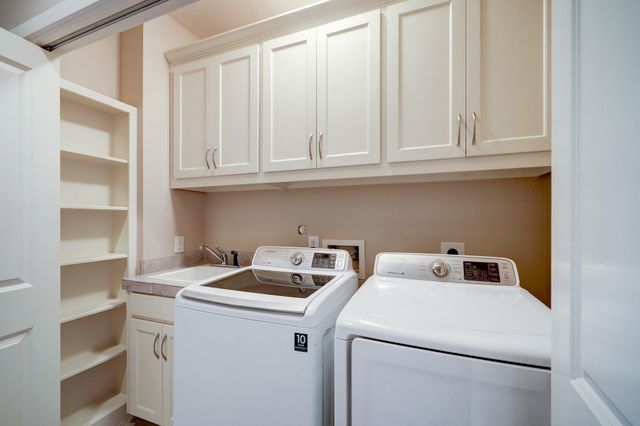 5202 Rose Street B, Houston, TX 77007