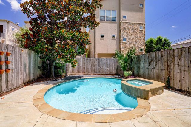 5202 Rose Street B, Houston, TX 77007