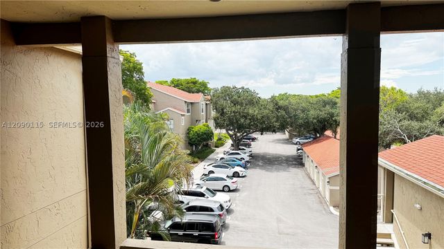 1760 Palm Cove Blvd 5-305, Delray Beach, FL 33445