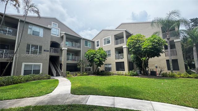 1760 Palm Cove Blvd 5-305, Delray Beach, FL 33445