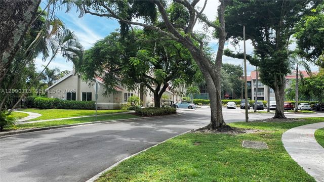 1760 Palm Cove Blvd 5-305, Delray Beach, FL 33445