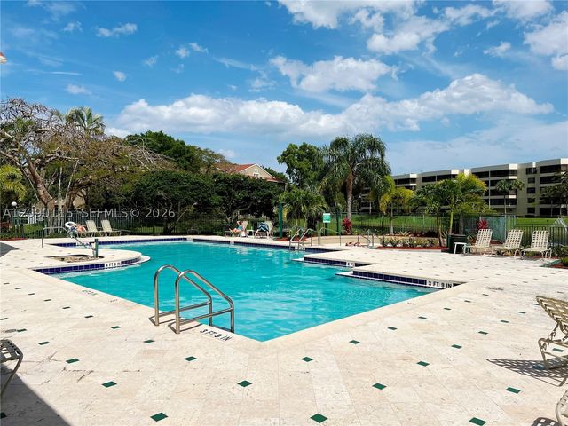 1760 Palm Cove Blvd 5-305, Delray Beach, FL 33445