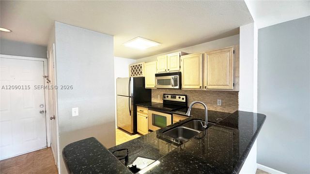 1760 Palm Cove Blvd 5-305, Delray Beach, FL 33445