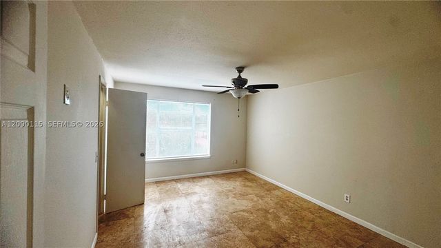 1760 Palm Cove Blvd 5-305, Delray Beach, FL 33445
