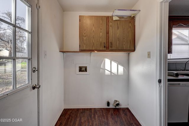 218 S Byers Avenue, Joplin, MO 64801