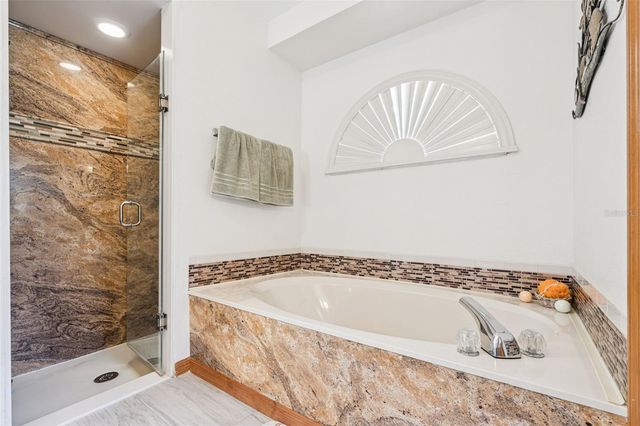 33939 VALENCIA DRIVE, Leesburg, FL 34788