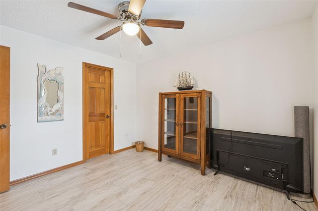 33939 VALENCIA DRIVE, Leesburg, FL 34788