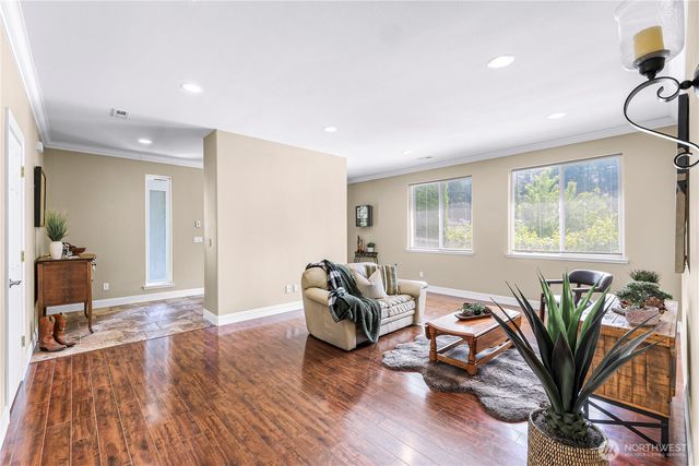 7911 Oregon Trail, Maple Falls, WA 98266