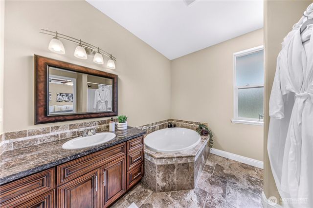 7911 Oregon Trail, Maple Falls, WA 98266