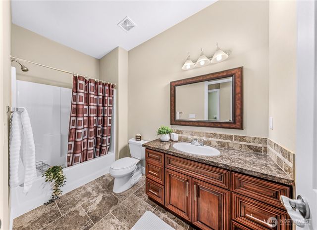 7911 Oregon Trail, Maple Falls, WA 98266