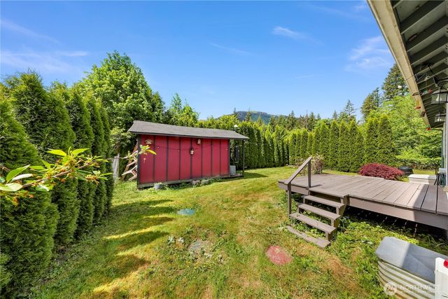 7911 Oregon Trail, Maple Falls, WA 98266