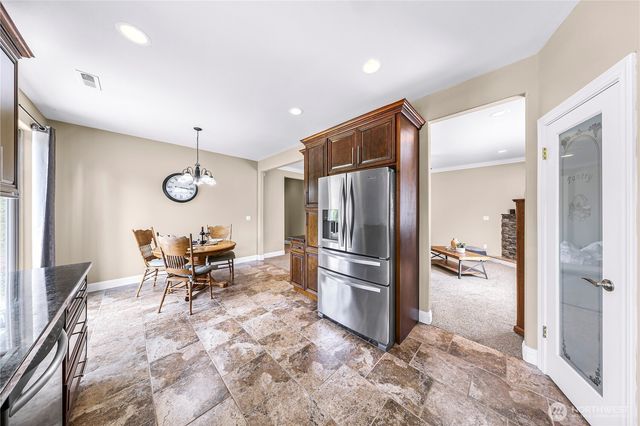 7911 Oregon Trail, Maple Falls, WA 98266