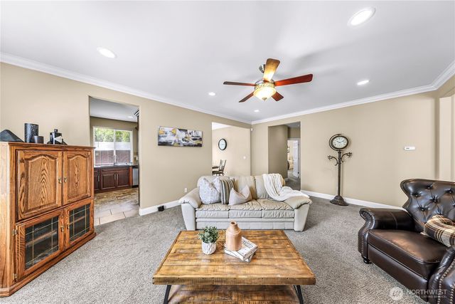 7911 Oregon Trail, Maple Falls, WA 98266