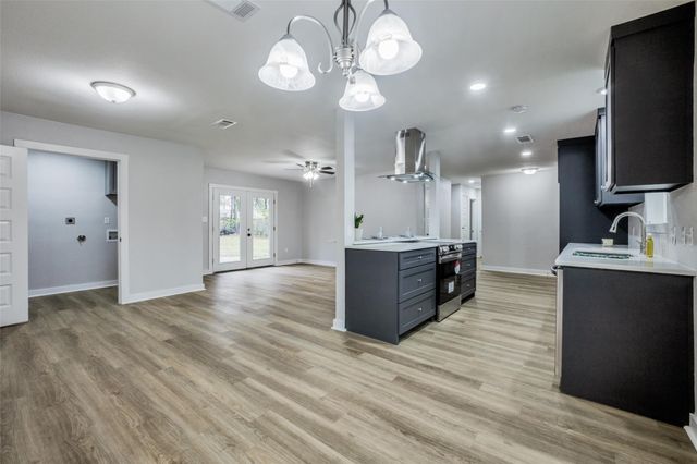 826 Johnnie Row, Seagoville, TX 75159
