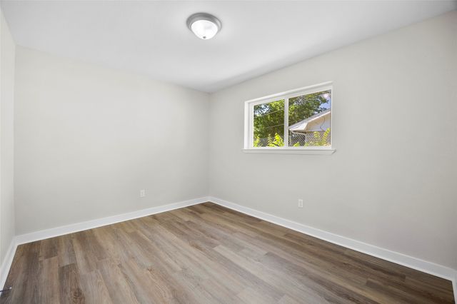 826 Johnnie Row, Seagoville, TX 75159