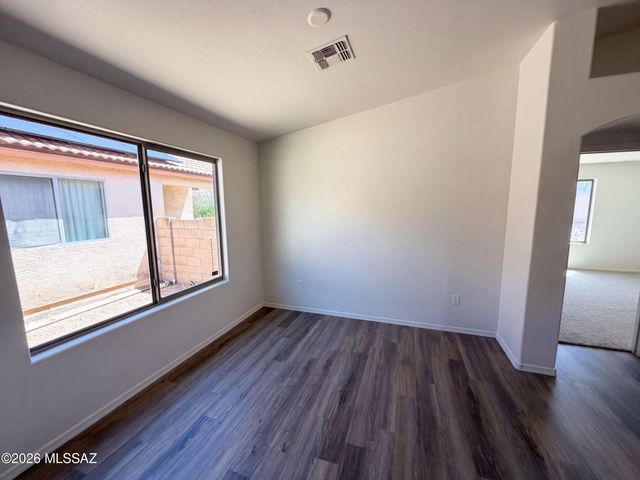7184 S Oakbank Drive, Tucson, AZ 85757