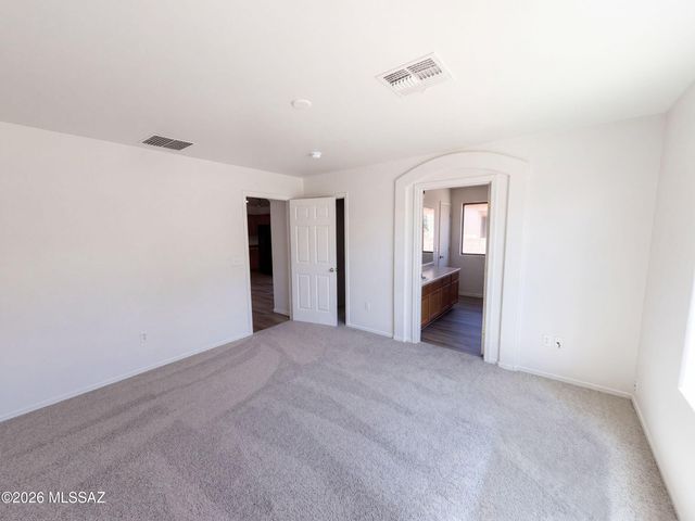 7184 S Oakbank Drive, Tucson, AZ 85757