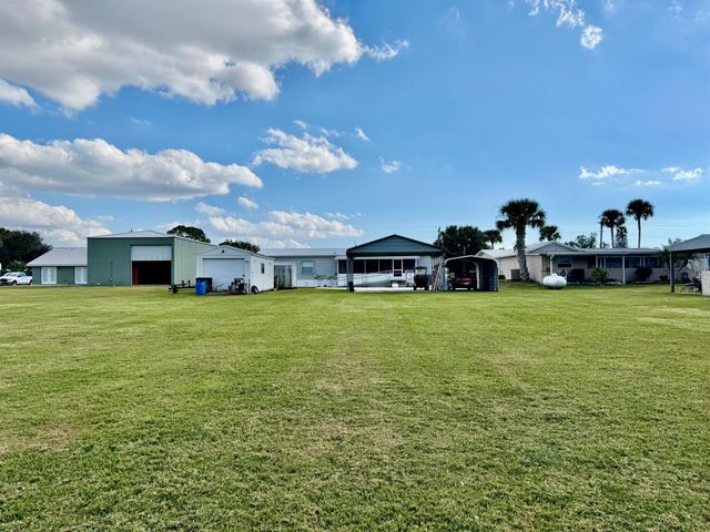 2091 SE 24th Boulevard, Okeechobee, FL 34974
