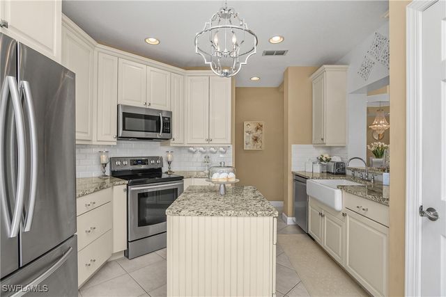 9221 Indigo Isle CT 102, Estero, FL 34135