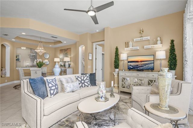 9221 Indigo Isle CT 102, Estero, FL 34135