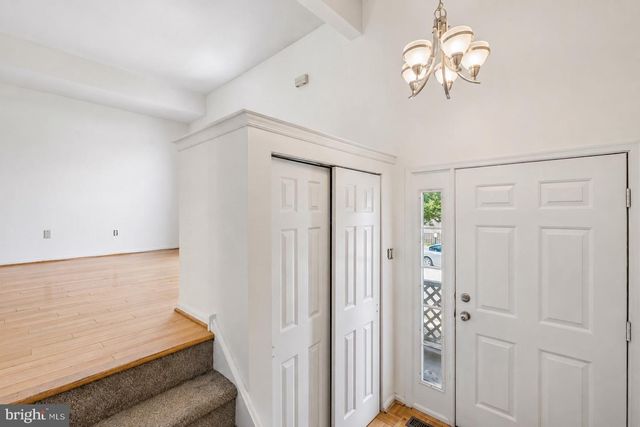 321 SAGE LN, Philadelphia, PA 19128