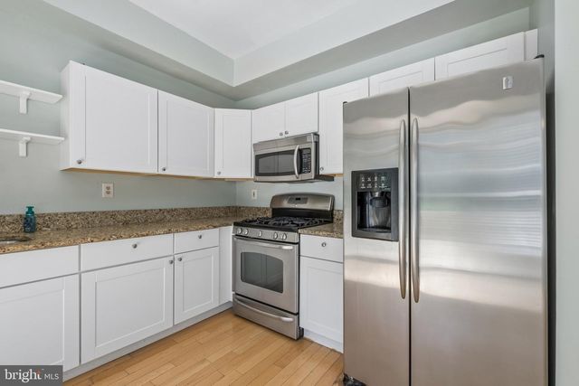 321 SAGE LN, Philadelphia, PA 19128